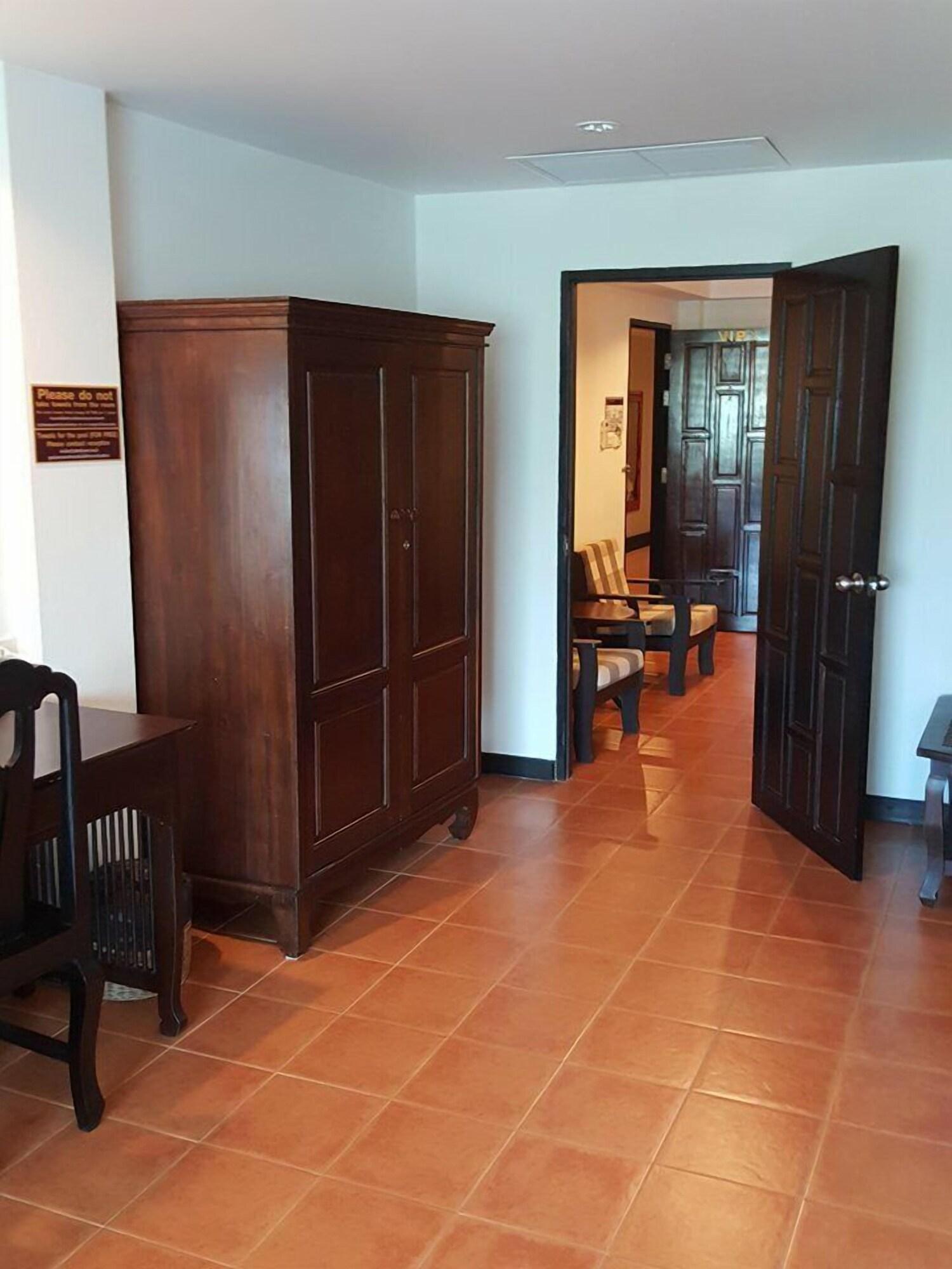 Wangburapa Grand Hotel Τσιάνγκ Μάι Εξωτερικό φωτογραφία