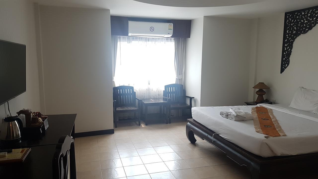 Wangburapa Grand Hotel Τσιάνγκ Μάι Εξωτερικό φωτογραφία