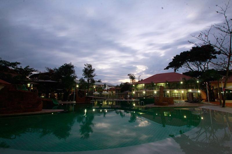 Wangburapa Grand Hotel Τσιάνγκ Μάι Εξωτερικό φωτογραφία